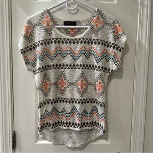 ANNABELLE USA size M Aztec top